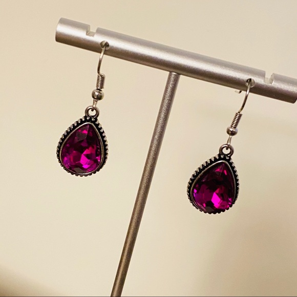 Anthropologie Purple Dangles Silver Drop Earrings! - Picture 3 of 6